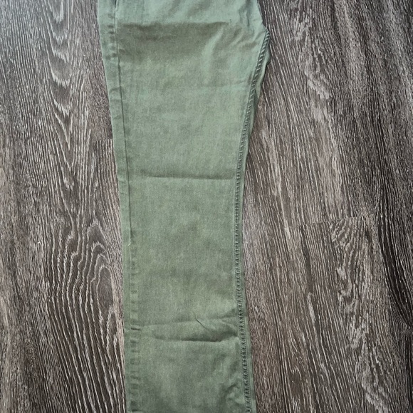 SAGE stacked jeans from Serenede - Picture 4 of 8